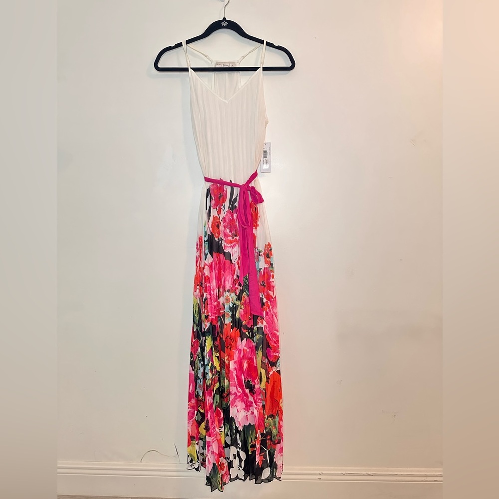 NWT Bisou Bisou Floral Pleated Maxi Dress Size 4